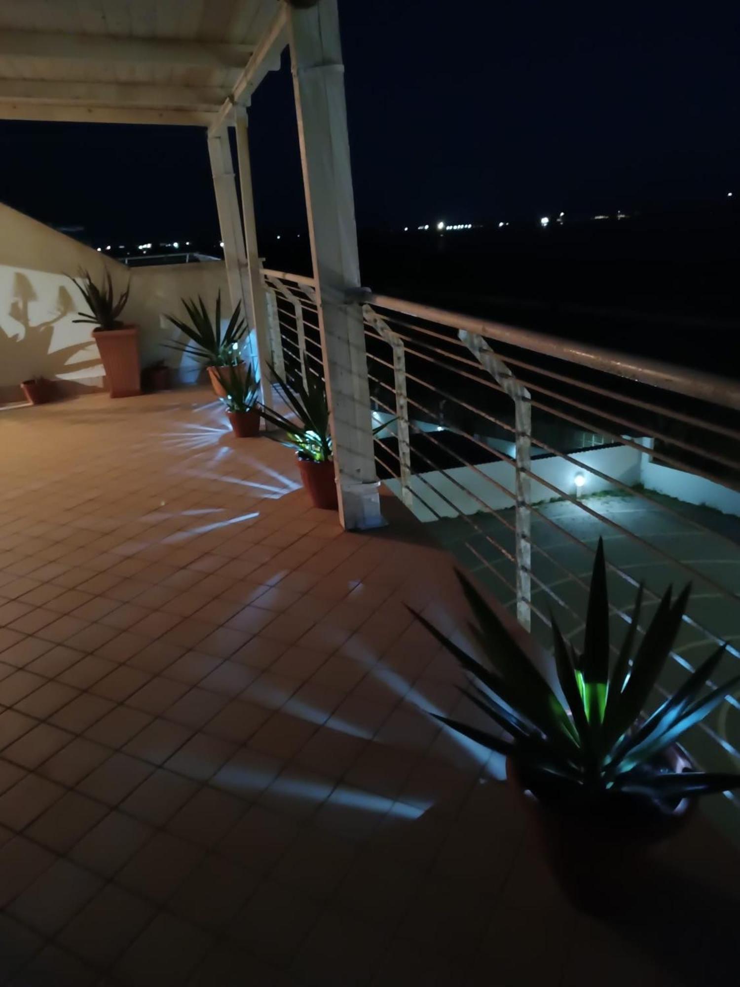 Armareaoverseassuites 1 Ф'юмічіно Екстер'єр фото
